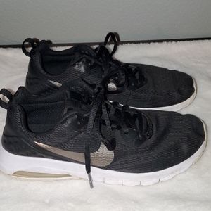 Nike Air Tanjun 5Y tennis shoes (Pewter Swoosh)